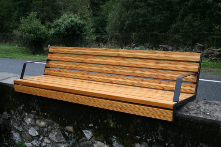 Banc Seattle sur muret